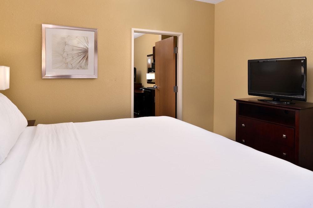 Holiday Inn Express Hotel & Suites Cincinnati-North/Sharonville Exterior foto