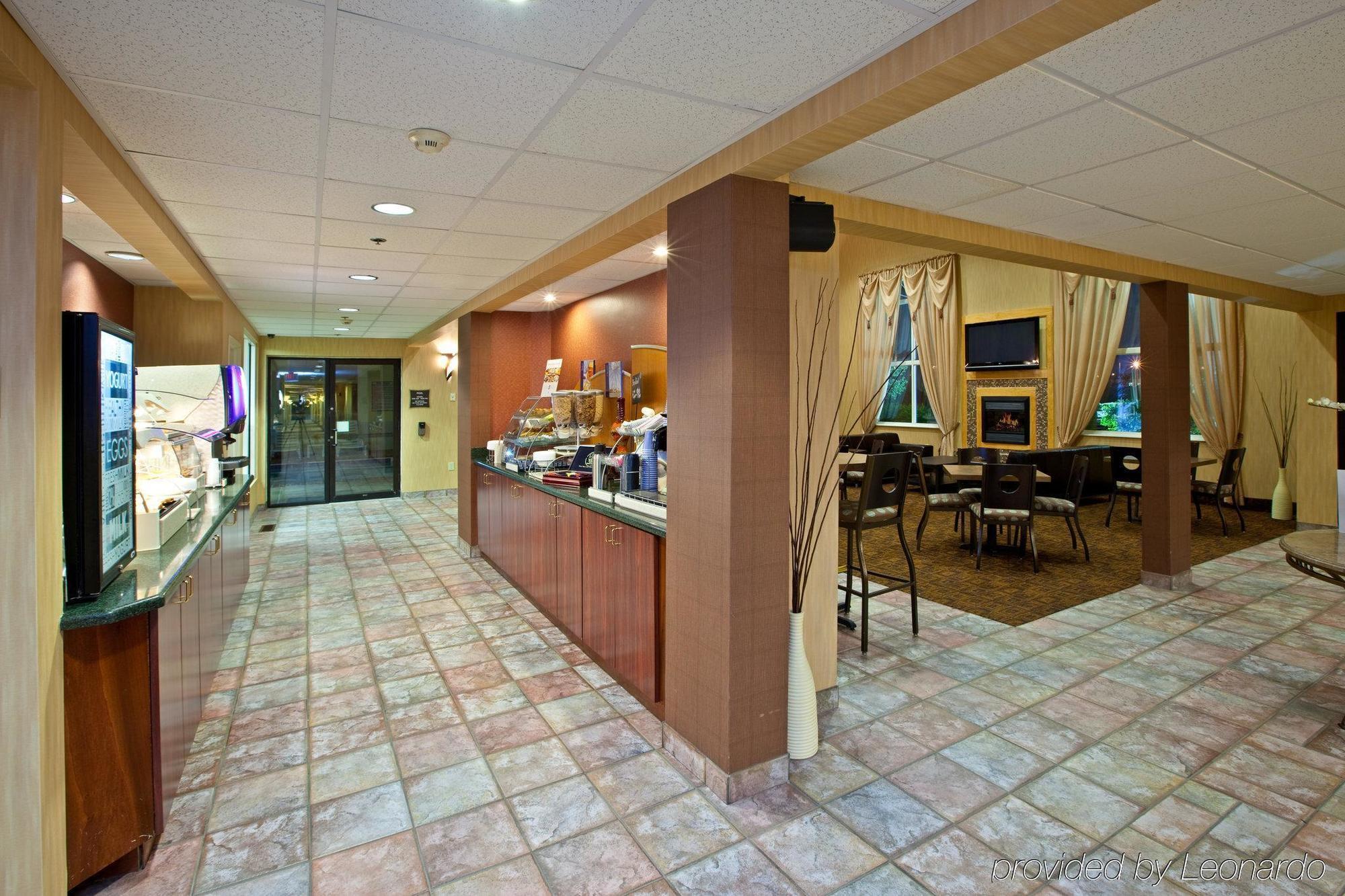 Holiday Inn Express Hotel & Suites Cincinnati-North/Sharonville Exterior foto