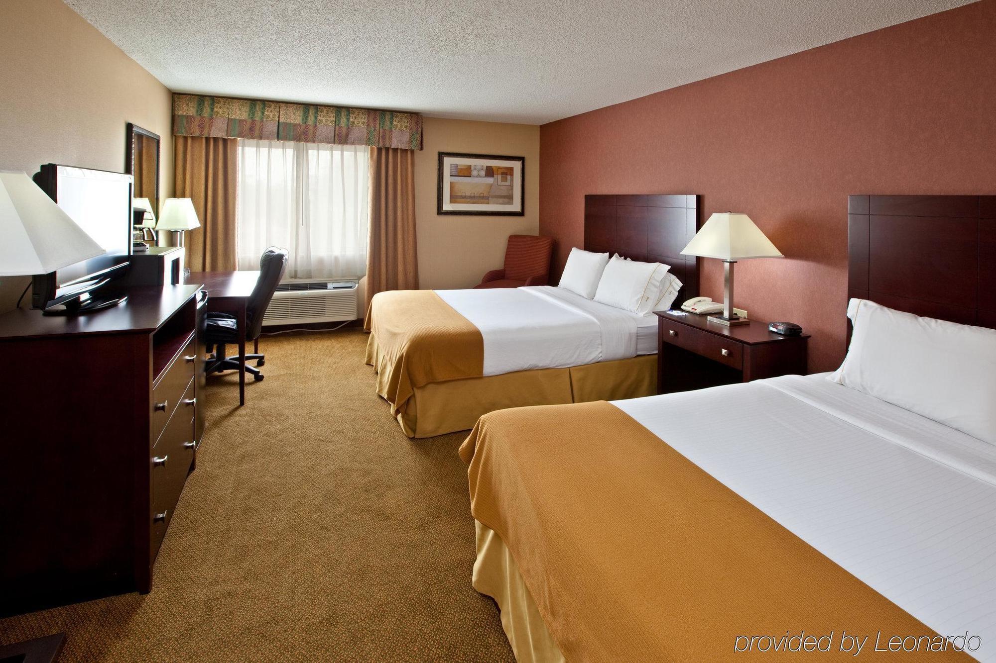 Holiday Inn Express Hotel & Suites Cincinnati-North/Sharonville Quarto foto