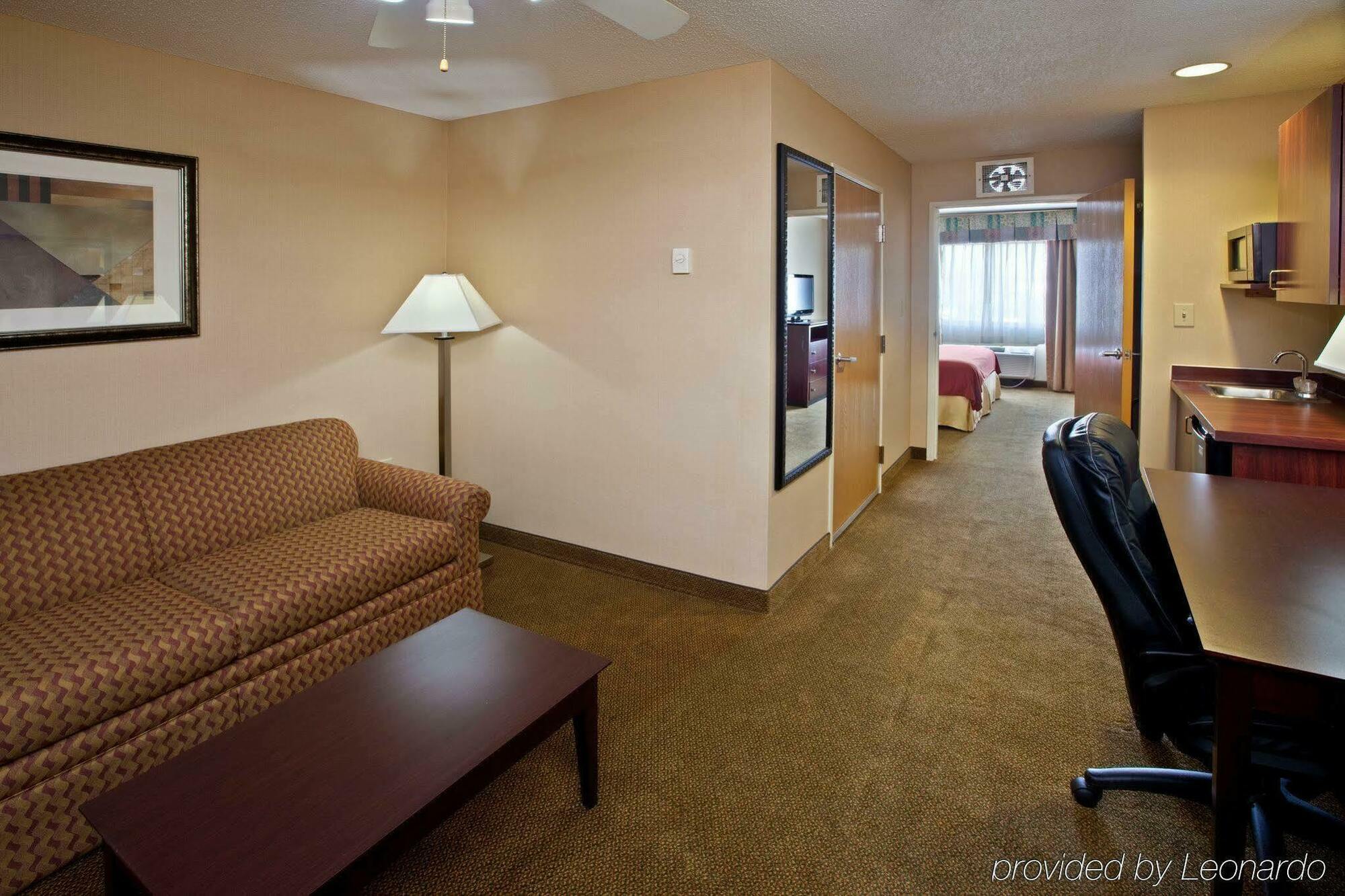 Holiday Inn Express Hotel & Suites Cincinnati-North/Sharonville Exterior foto
